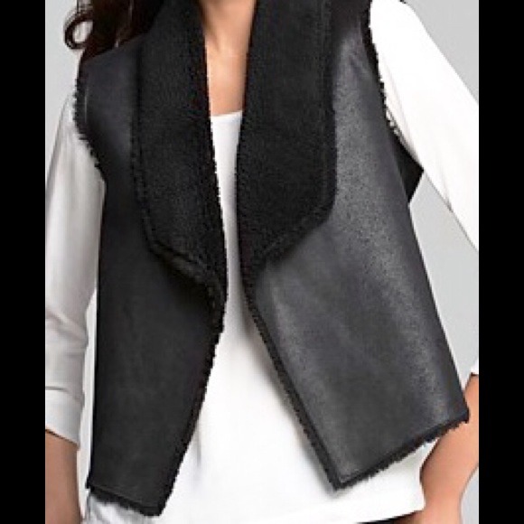 Velvet by Graham and Spencer shearling  vest.. - Picture 3 of 4