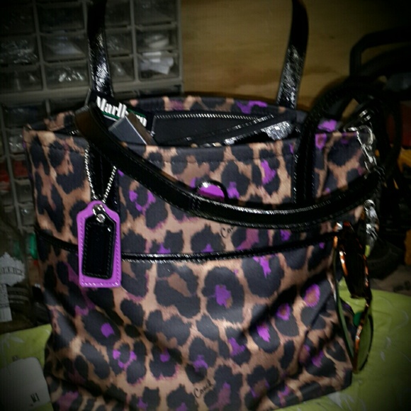 Coach lepoard print purse carried once