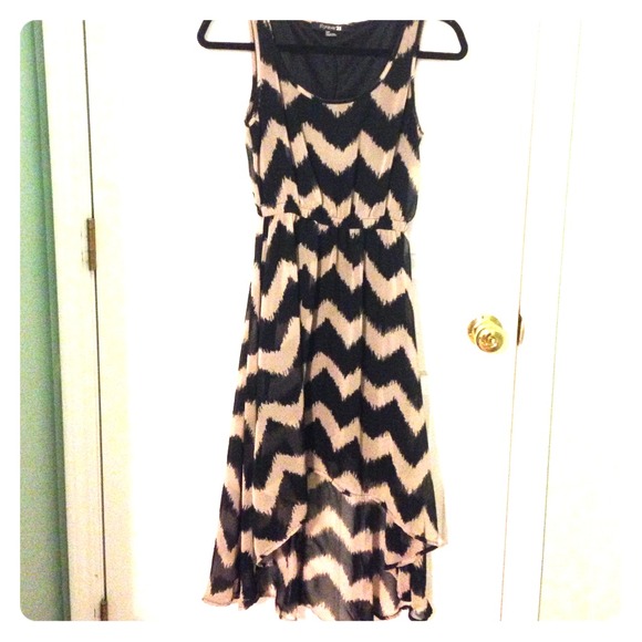 FOREVER 21 - hi lo boho dress