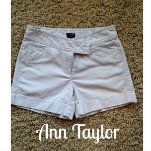 Ann Taylor Signature shorts