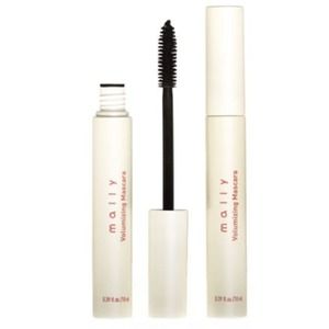 *NEW Mally Volumizing Mascara in Black* 👀