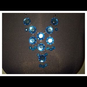 Blue Necklace. Beautiful😊