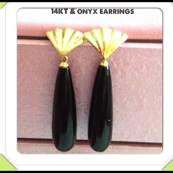 ➡REDUCED⬅14KT GOLD &ONYX EARRINGS