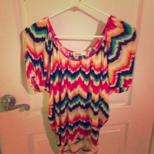 Cute and colorful blouse!