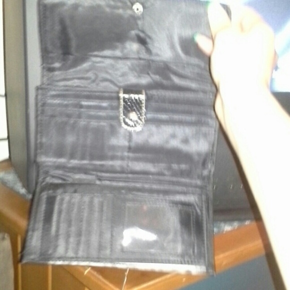 Wallet - Picture 3 of 3