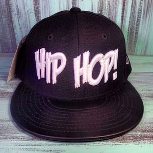 Do Rich Things "HipHop" Snapback with leather brim