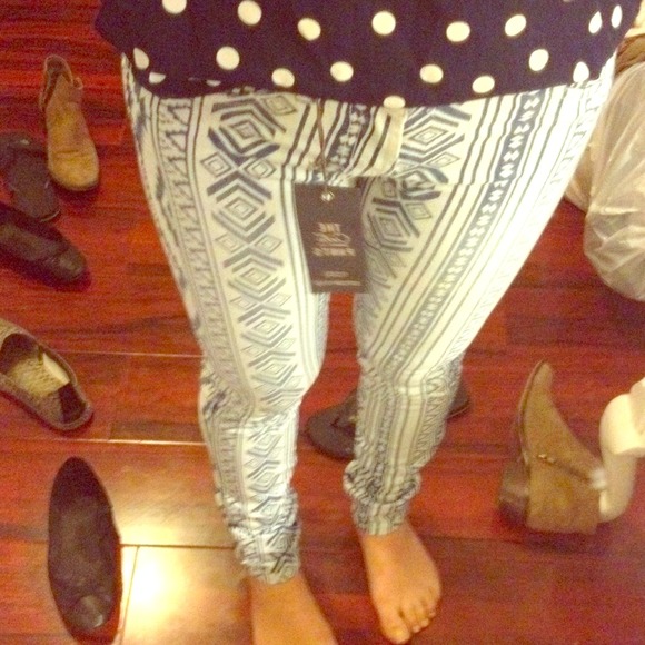 ❌Sold ❌Blue tribal print jeans