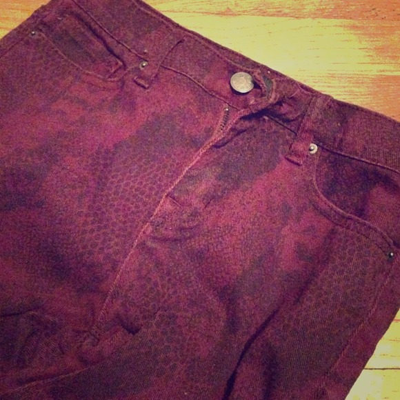 ❌Burgundy Urban Outfitters Jeans (BDG High Rise)