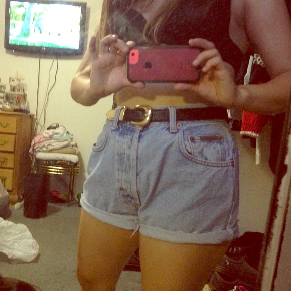 Vtg Calvin Klein high waisted jean shorts