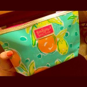lilly Pulitzer makeup bag