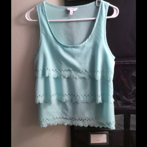 NWOT light blue layered tank. Medium