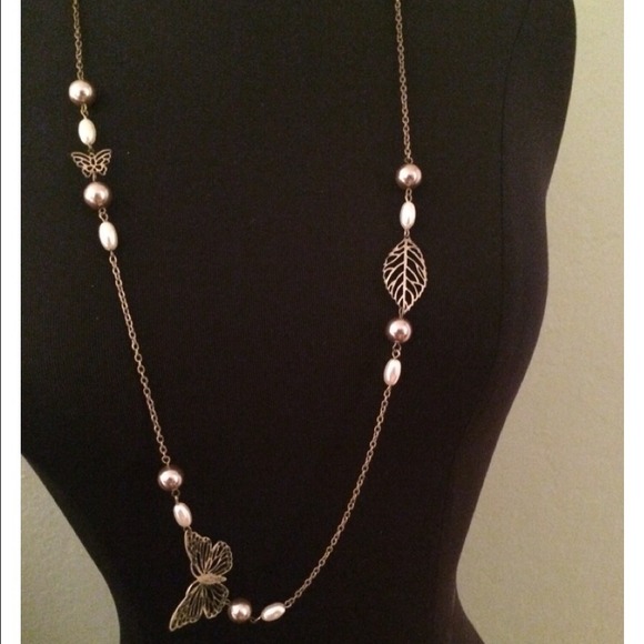 Cute Necklace with butterflies🌺☺️