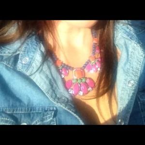 Gorgeous statement necklace