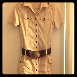 Guess button up tan dress with brown belt