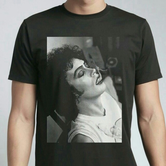 Twiggy Knox Designs Graphic T Shirt
