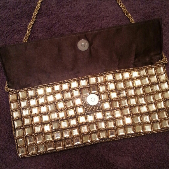 *REDUCED* Gold Beaded Clutch - Picture 2 of 4
