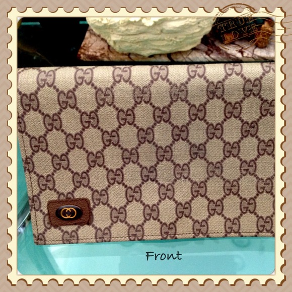 Gucci clutch💭💬SOLD🌟💫