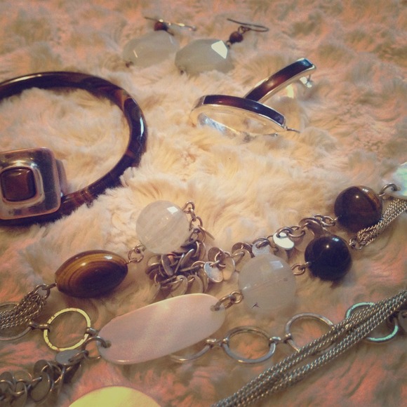 wood grain & milky mint jewelry bundle