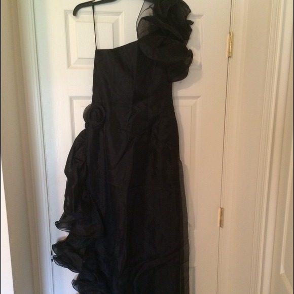 Vintage circa 90’s Black formal gown - Picture 3 of 4