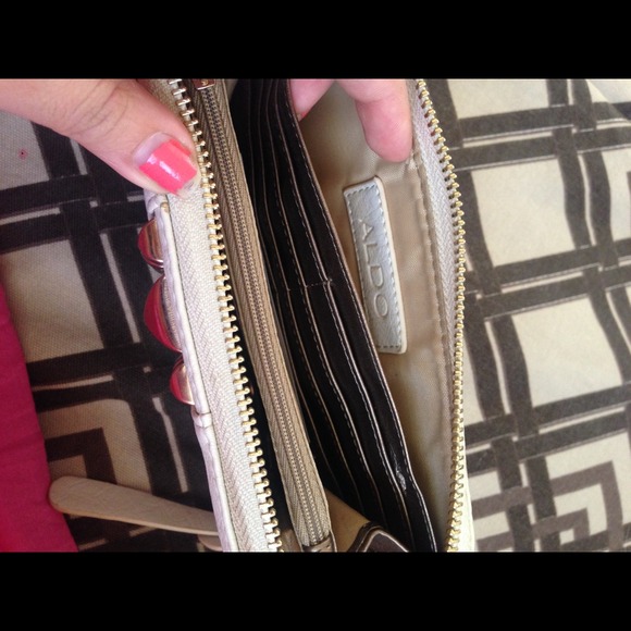Aldo wallet - Picture 2 of 2