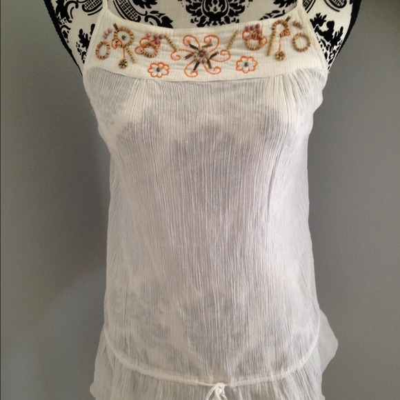 White Top - Picture 2 of 3