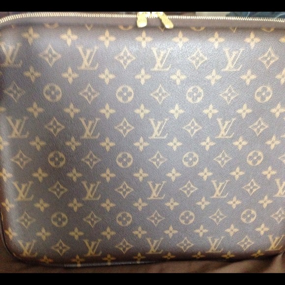 100% Auth.  LV  Laptop Sleeve/Case "15" Monogram.