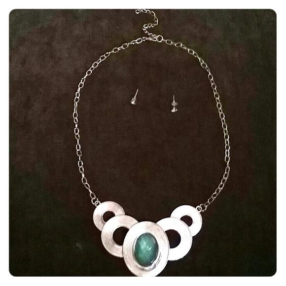 Gold bib Necklace