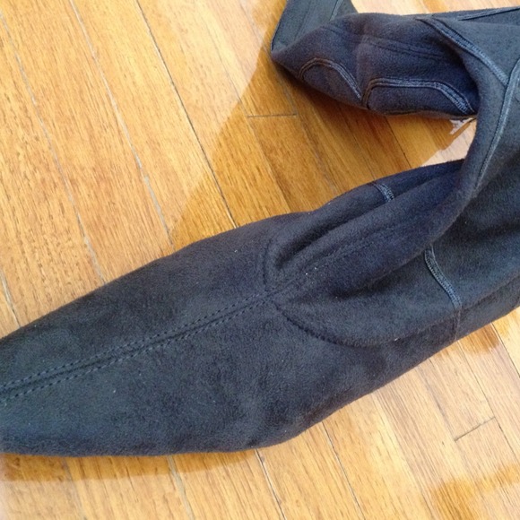 Laura Ashley grey knee high boots! NWT - Picture 2 of 5