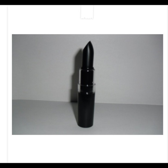 Lipstick - Picture 4 of 4