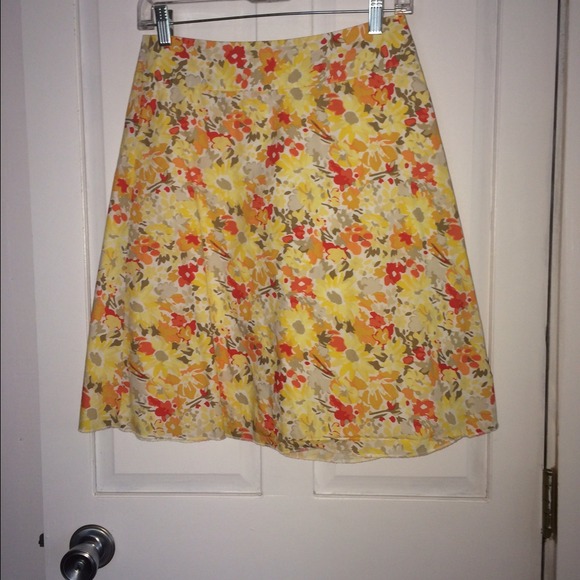 **REDUCED** Express Floral Skirt Size 0