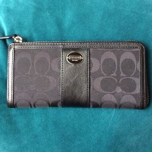 Coach wallet