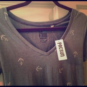 NWT Pacsun anchor v-neck