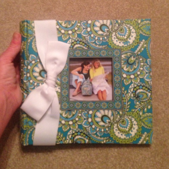 NWOT Vera Bradley photo album - never been used