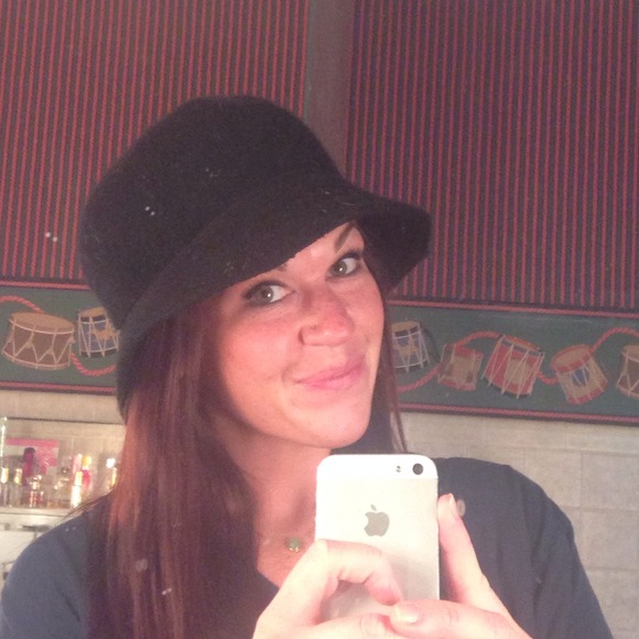 Talbots 100% wool hat - perfect condition