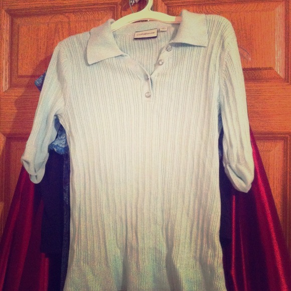 Light Blue Quarter Length Shirt - Picture 1 of 4