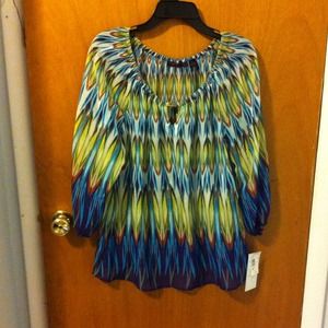 NWT flowy top