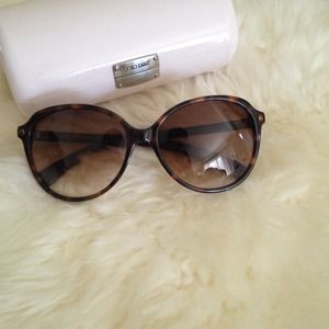 Jimmy Choo Accessories - Jimmy Choo tortoise shell sunglasses Jimmy Choo Accessories - Jimmy Choo tortoise shell sunglasses
