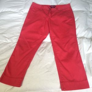 Red Gap Capri Pants
