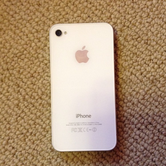 Brand New iPhone 4/4S - Picture 3 of 4