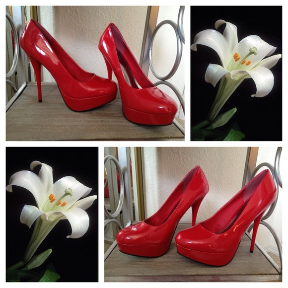 Red High Heels!  Pumps.