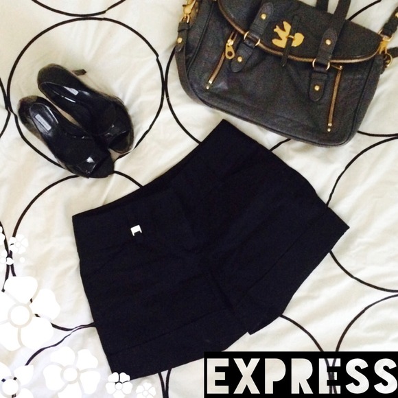 👙SALE👙 Black shorts from Express (size 0)