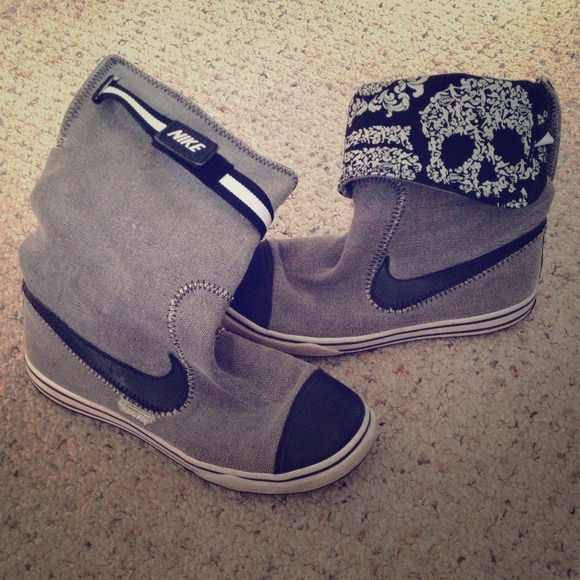 Nike rain boots