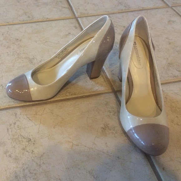 Naturalizer Ally 1 colorblock pump