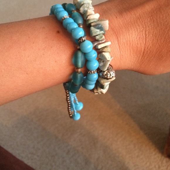 Turquoise beaded bracelet