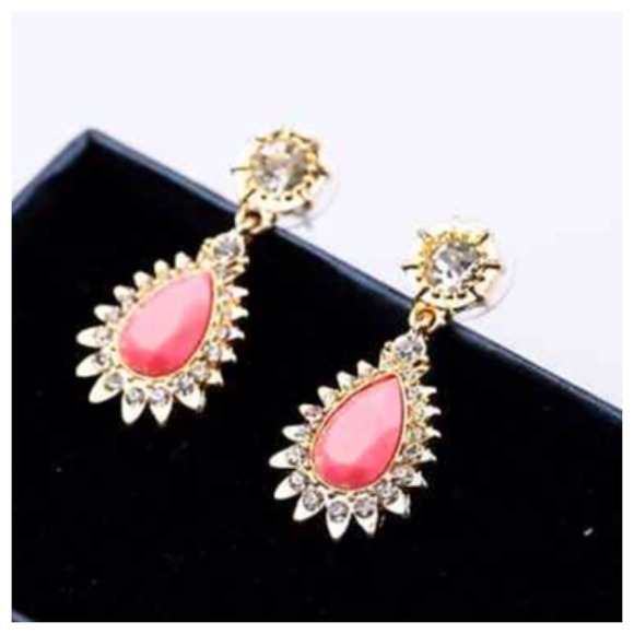 S O L D - Picture 4 of 4