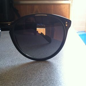 Oliver Peoples Corie