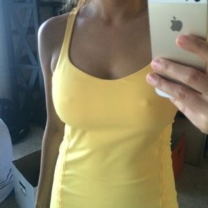 Lululemon Free to Be Top!