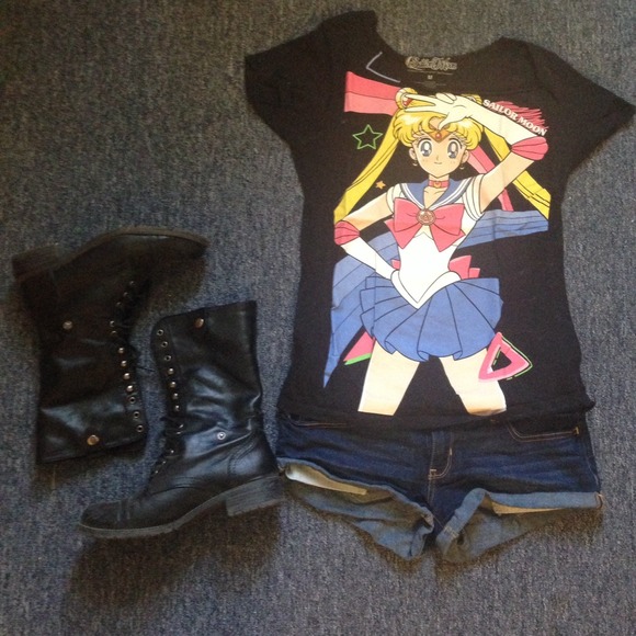 Sailor moon tee