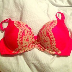 Bombshell bra