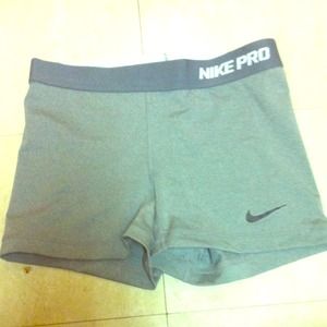 Brand new nike pro shorts